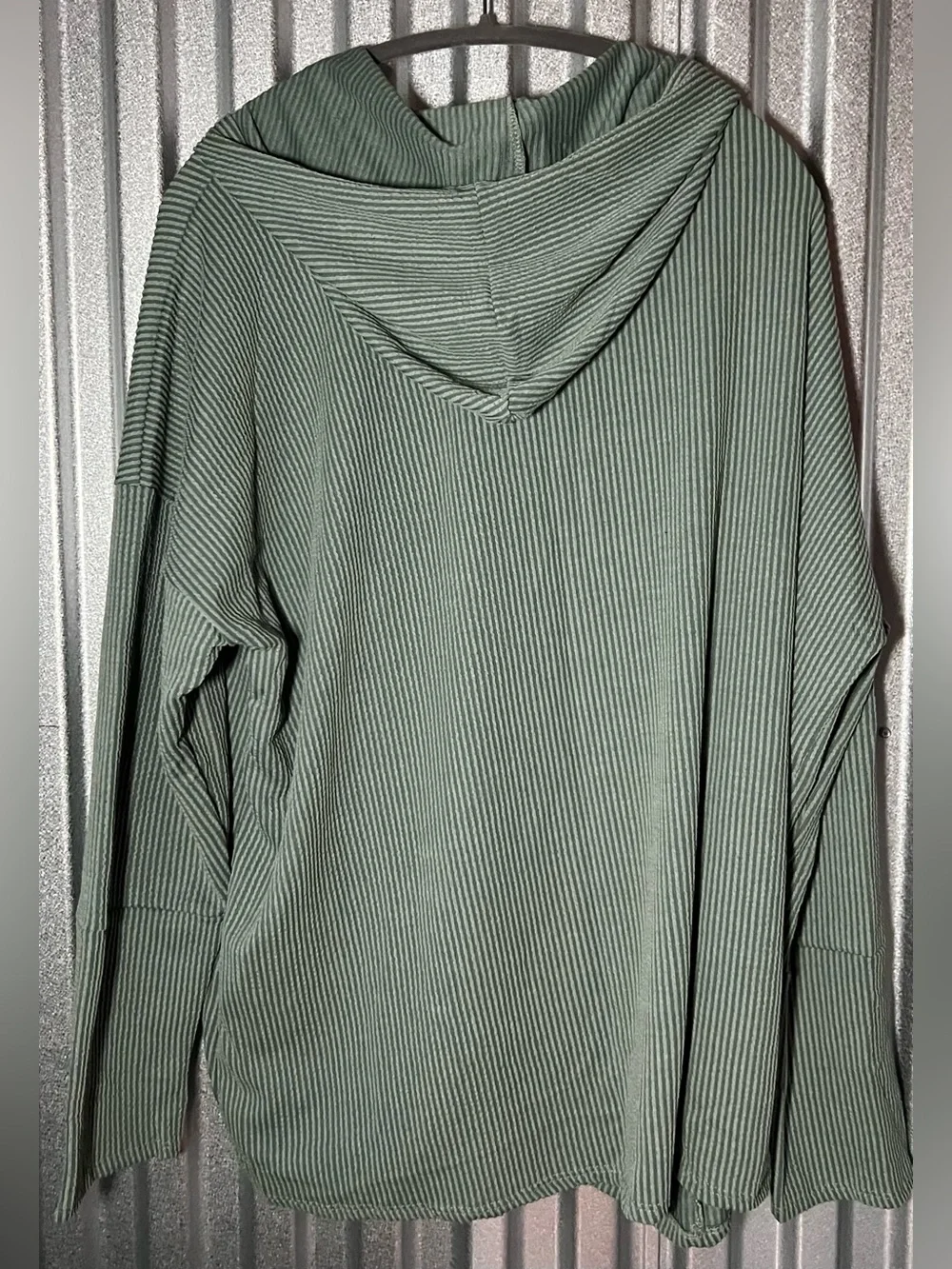 HEIMISH USA Ribbed Hooded Top in Sage Green 2X NWOT - Picture 3 of 4